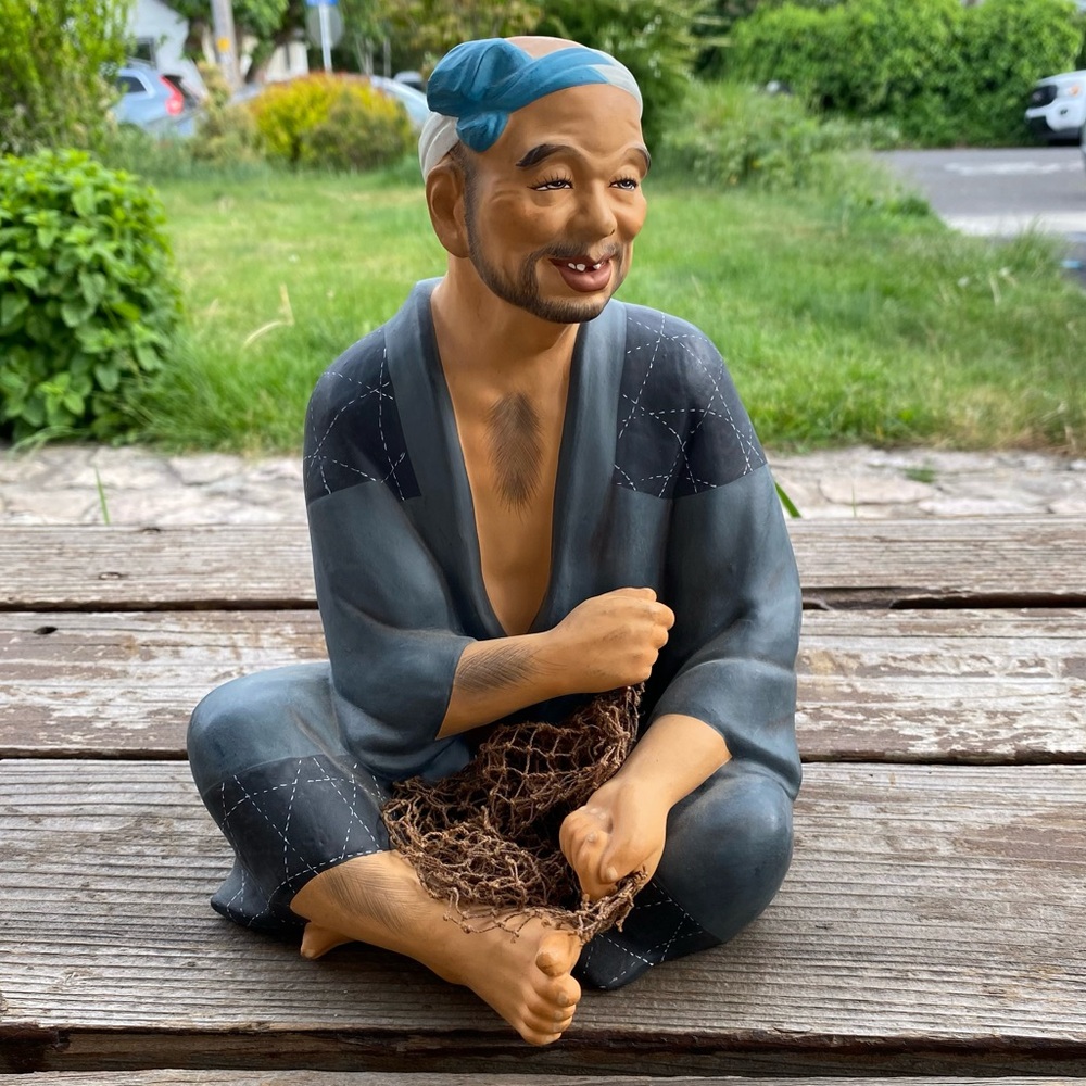 Japanese vintage hakata urasaki clay doll figurine